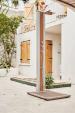 Buitendouche SOLAR aluminium Houtmotief 40 liter ( excl. voetplaat)