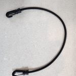 zwarte elastiek met haak voor zwembad winterafdekking