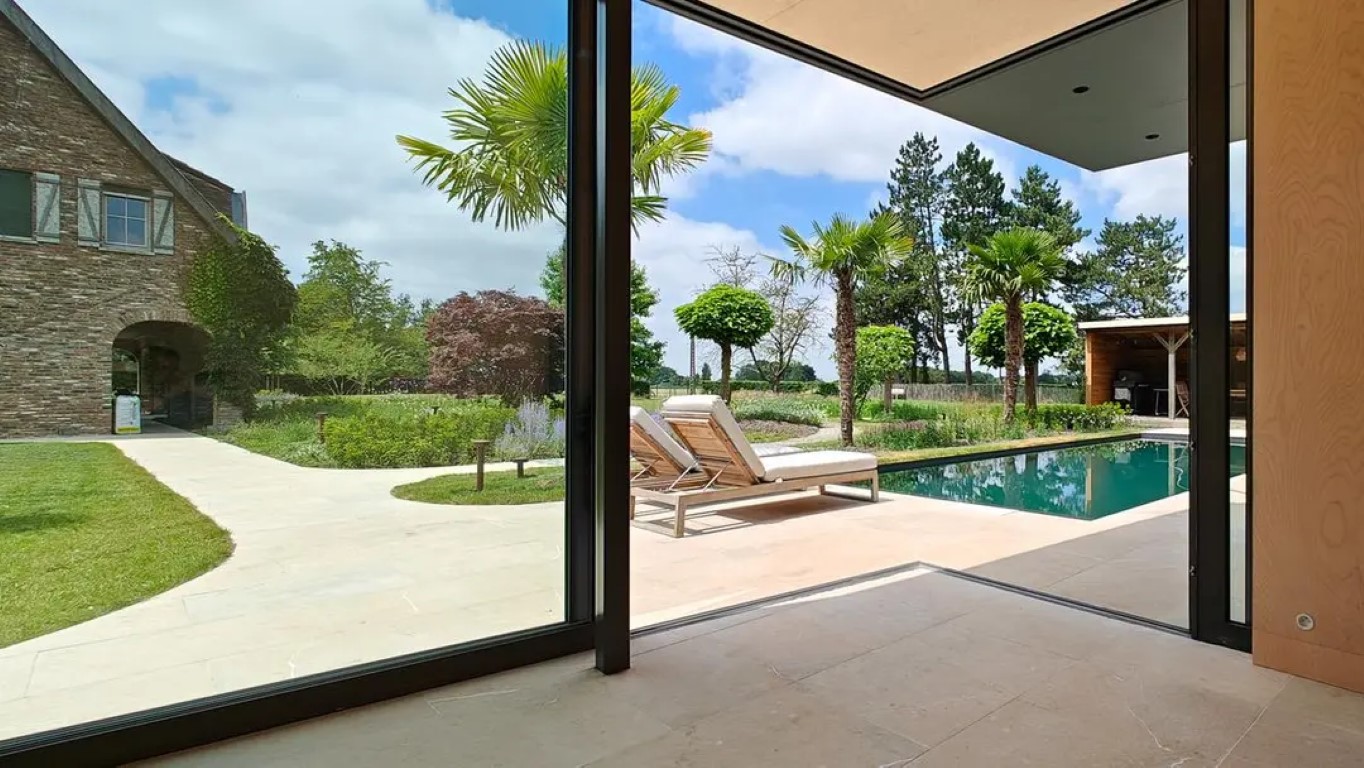 LichteKleurRandstenen (11) (Middel) Beige / zandkleur Zwembadrandsteen 60x30x3 cm Lissabon nr. 101 - Afbeelding 1